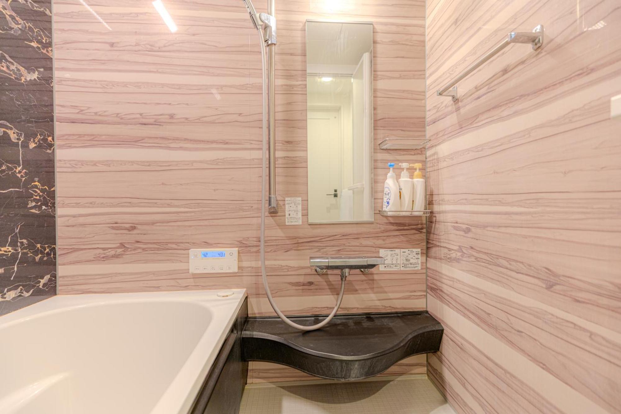 Villa Shinjuku Modern Grey Haven Tokyo